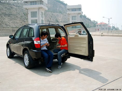  китайский автомобиль Чери Тигго - Cherry Tiggo, T11 фото салона photo