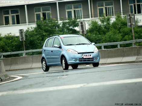 фото в движении, динамика - Chery A1 Kimo photo foto