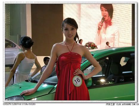 девушки Chery Пекинский автосалон 2008 -chery-girls-on-beijing-2008-salon