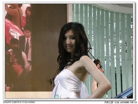 девушки Chery Пекинский автосалон 2008 -chery-girls-on-beijing-2008-salon