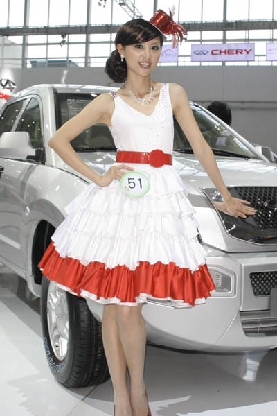 девушки Chery Пекинский автосалон 2008 -chery-girls-on-beijing-2008-salon