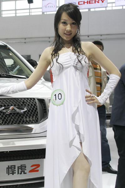 девушки Chery Пекинский автосалон 2008 -chery-girls-on-beijing-2008-salon