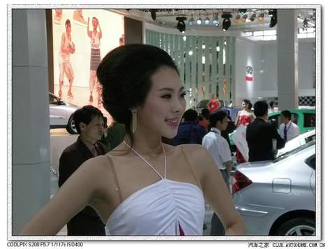 девушки Chery Пекинский автосалон 2008 -chery-girls-on-beijing-2008-salon