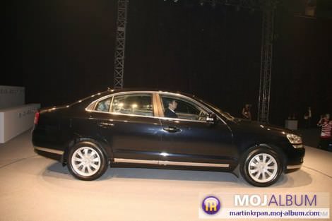 фото китайского автомобиля Chery Riich G6 foto photo chinese cars