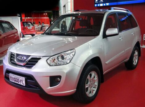 Серебристый Chery Tiggo FL